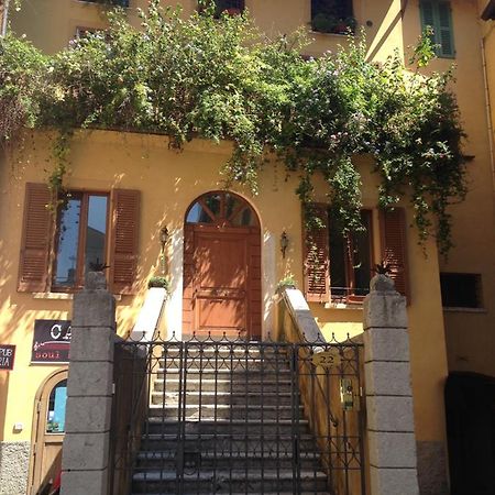 Antico Palazzo Signorile Lägenhet Salò Exteriör bild