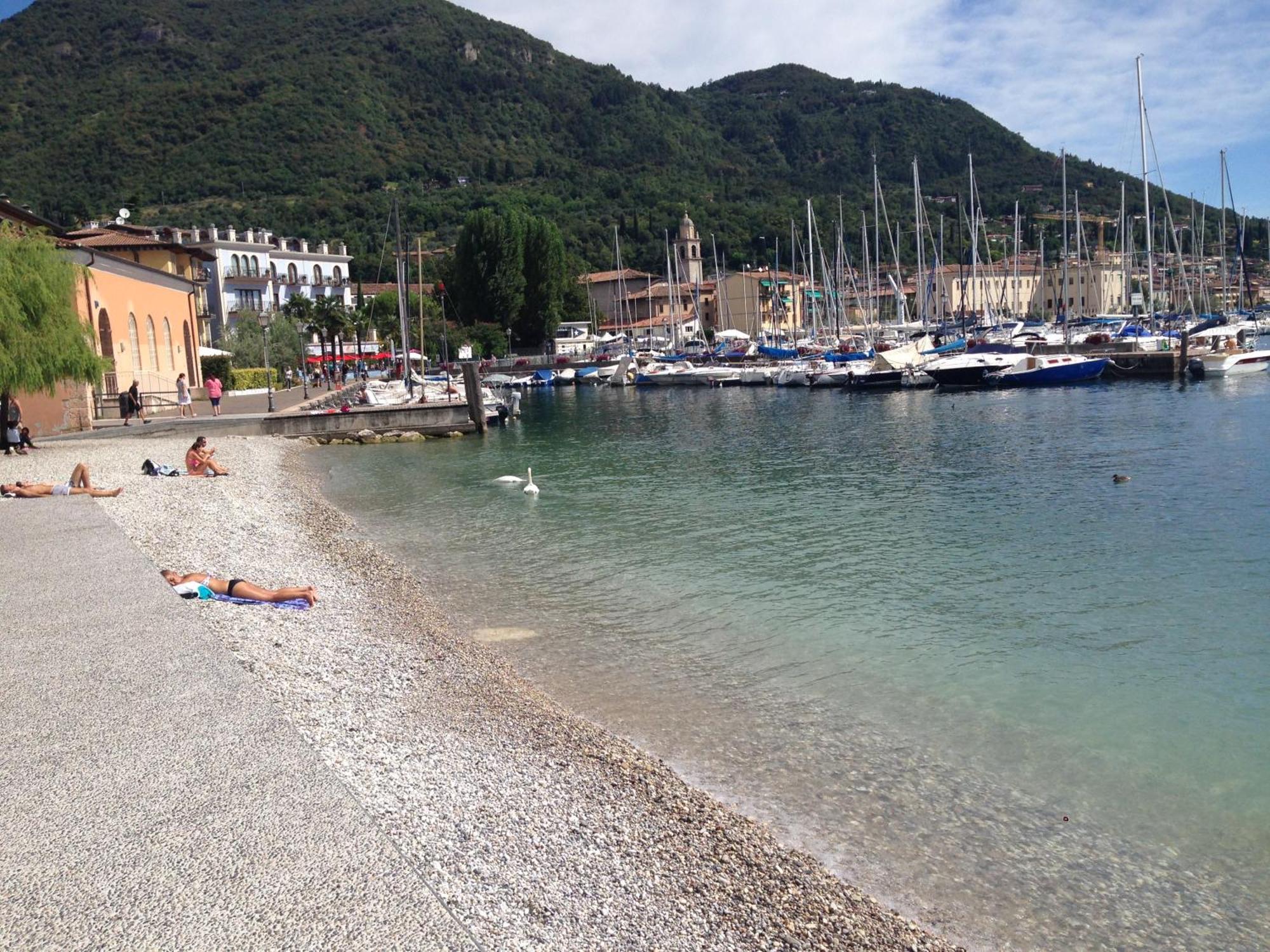Antico Palazzo Signorile Lägenhet Salò Exteriör bild