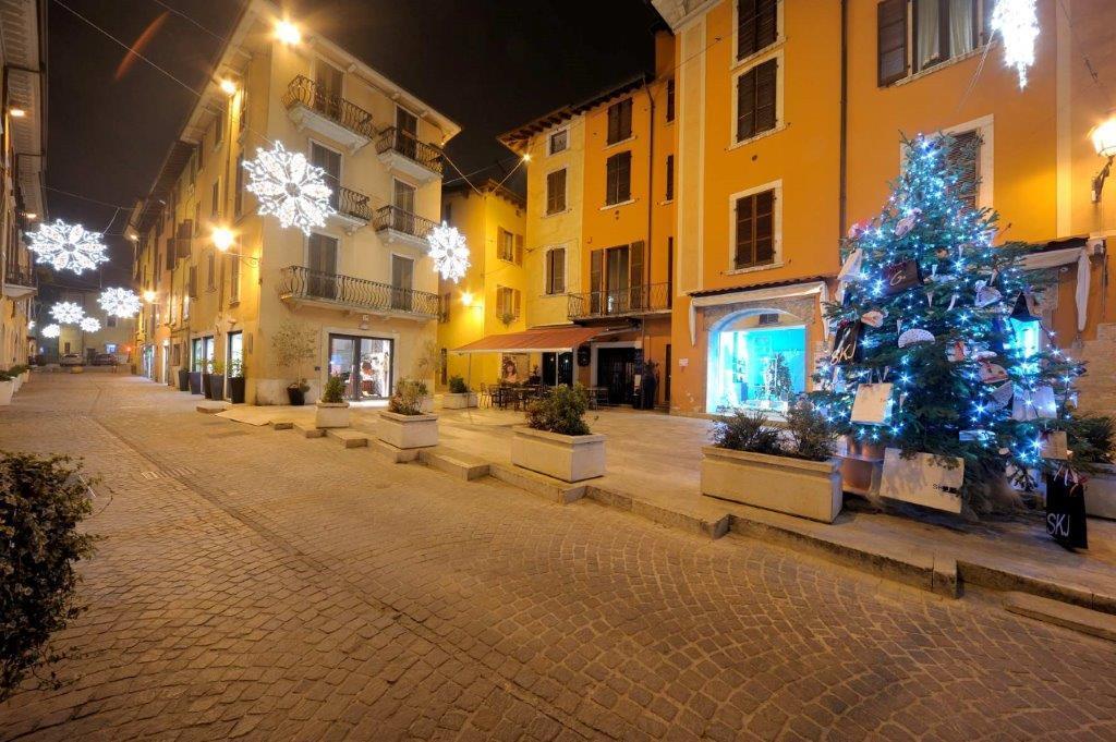 Antico Palazzo Signorile Lägenhet Salò Exteriör bild