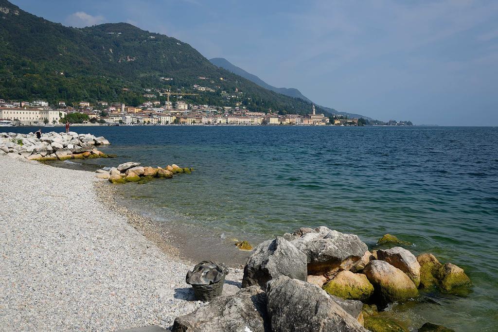 Antico Palazzo Signorile Lägenhet Salò Exteriör bild