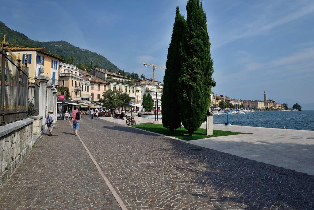 Antico Palazzo Signorile Lägenhet Salò Exteriör bild