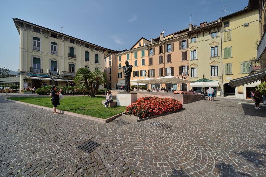 Antico Palazzo Signorile Lägenhet Salò Exteriör bild